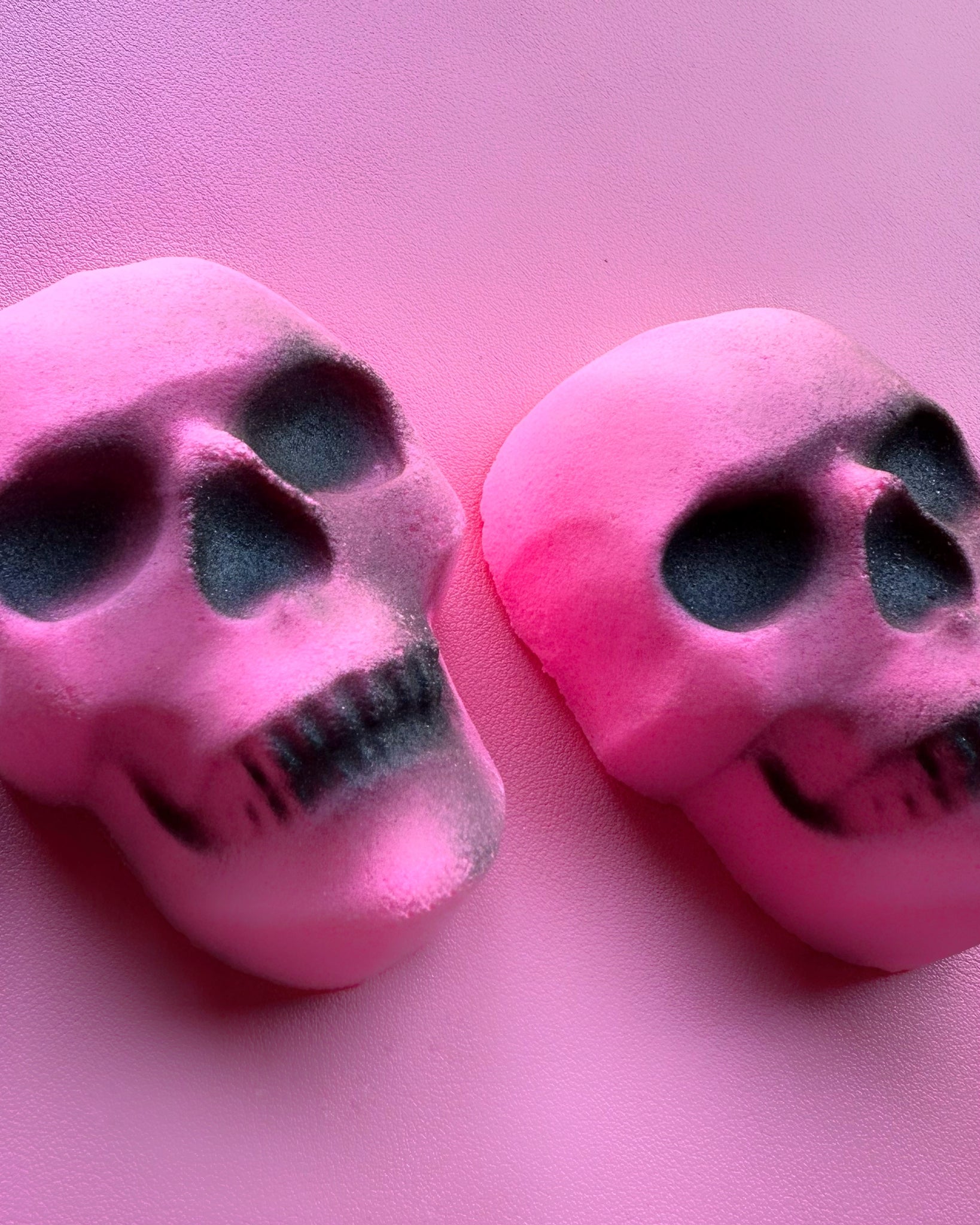 Skully bath bomb