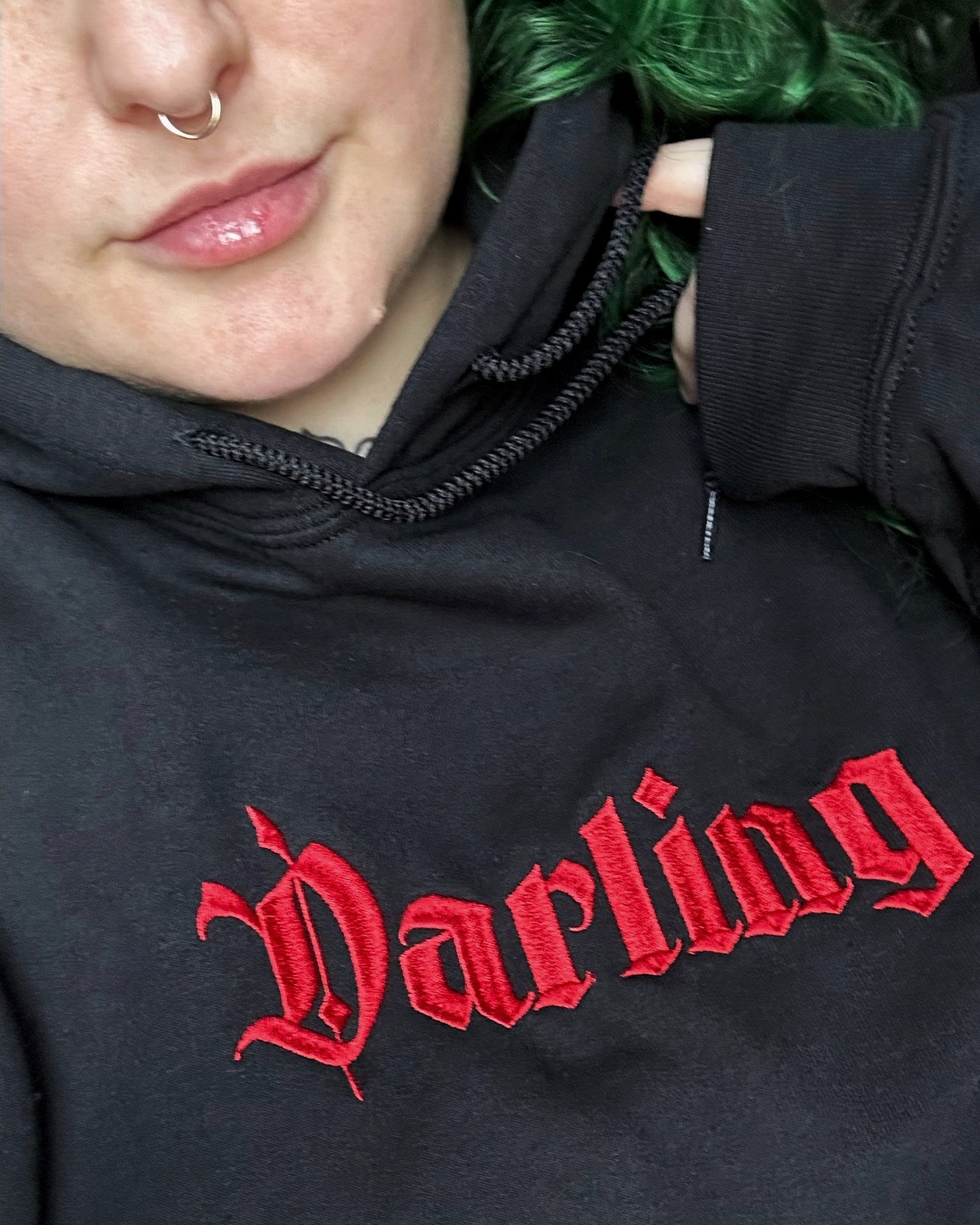 Sweat à capuche Darling brodé + imprimé au dos