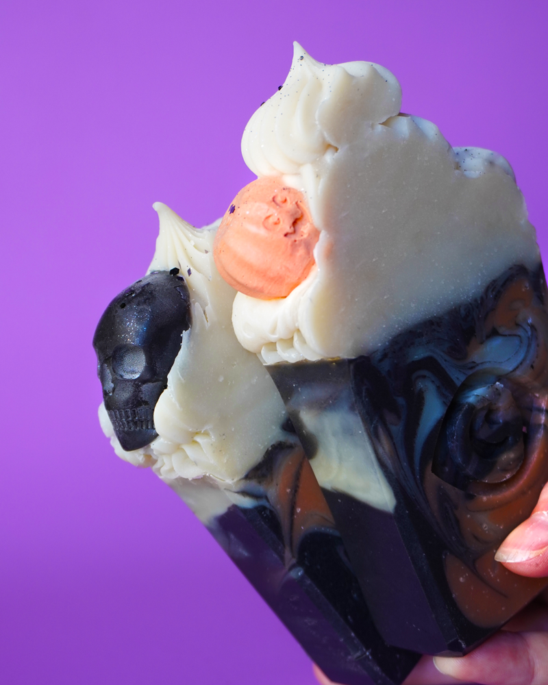 Headless Horseman Soap Bar - Pumpkin + Cinnamon + Rum